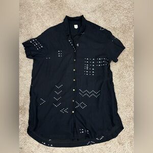 World Of Crow Cotton collared tunic  w/ white print , Size XL